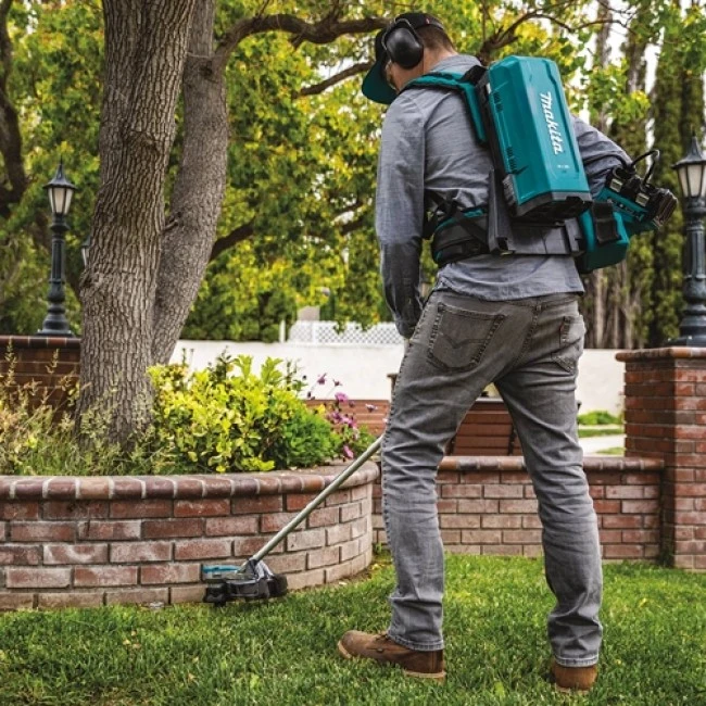 Makita Accessoires 18 Volt PDC01 Support Dorsal Pour Batterie 18V 4 Makita Accessoires 18 Volt PDC01 Support Dorsal Pour Batterie 18V – Image 4